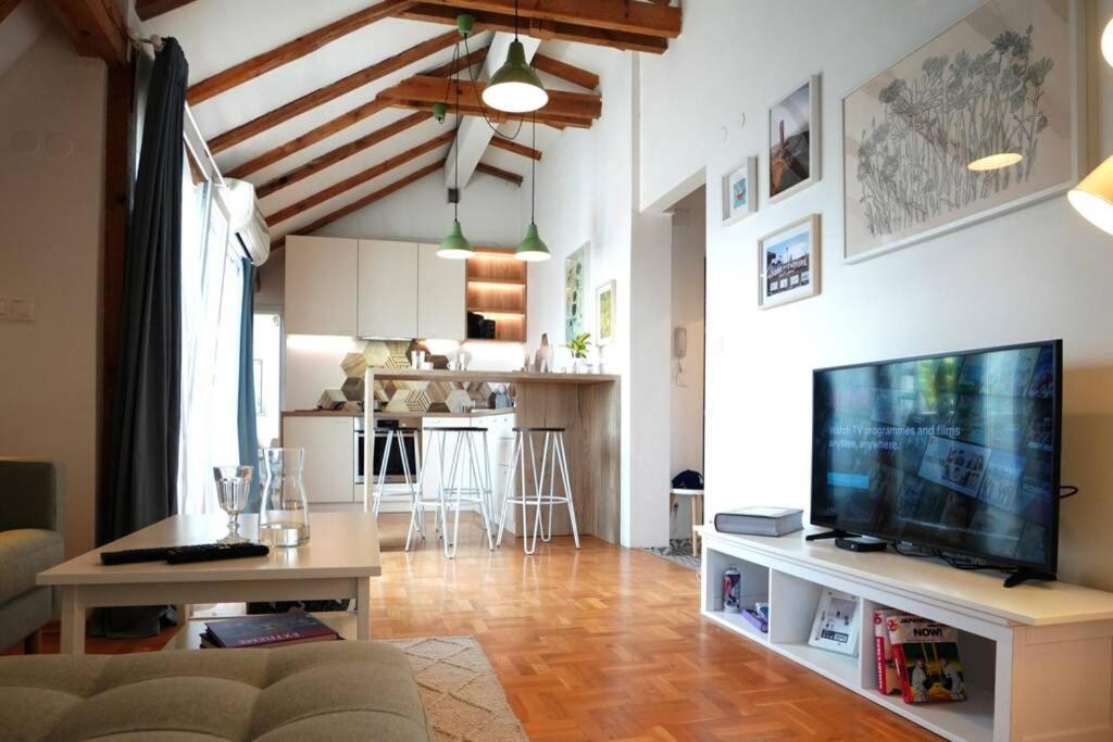 Modern Loft With Balcony In The Heart Of Sofia公寓 外观 照片